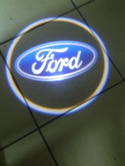 Подсветка в двери 3D с логотипом марки автомобиля. Toyota ,  Nissan,  Mazda,  Honda,  Ford,  Hyndai,  M.Benz,  BMW. 